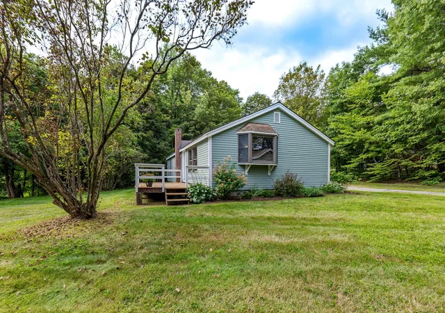 Photo 3 of Single family home for sale at 319 Back Mountain Rd, Windsor, VT 05089 | MLS# 5106677 | Listing updated on 2026-09-02