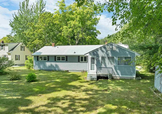 Photo 4 of Single family home for sale at 36 Rowell St, Laconia, NH 03246 | MLS# 5106681 | Listing updated on 2026-08-29