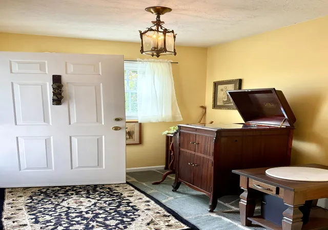 4th image of 6 Oak Ridge Rd #16, Lebanon, NH 03784 | MLS# 5106695