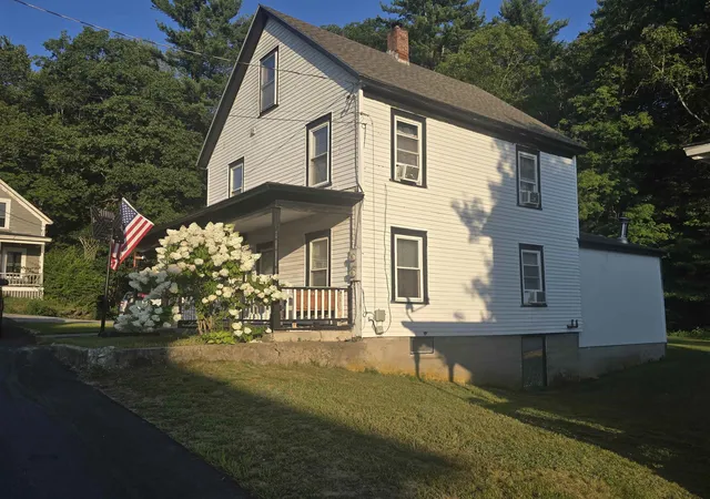 3rd image of 29 Woodland St, Newport, NH 03773 | MLS# 5106697