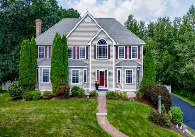 Photo 1 of Single family home for sale at 17 Sherry Cir, Brentwood, NH 03833 | MLS# 5106706 | Listing updated on 2026-09-09