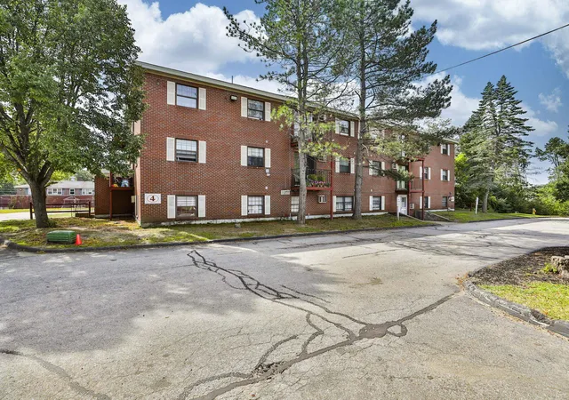 2nd image of 12 East Side Dr #19, Concord, NH 03301 | MLS# 5106709