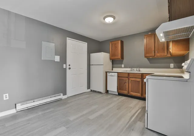 Photo 3 of Condo for sale at 12 East Side Dr #19, Concord, NH 03301 | MLS# 5106709 | Listing updated on 2026-08-26