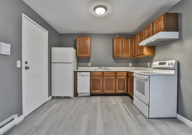 Photo 3 of Condo for sale at 12 East Side Dr #19, Concord, NH 03301 | MLS# 5106709 | Listing updated on 2026-09-25
