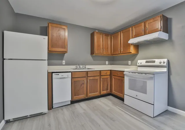 Photo 4 of Condo for sale at 12 East Side Dr #19, Concord, NH 03301 | MLS# 5106709 | Listing updated on 2026-09-25