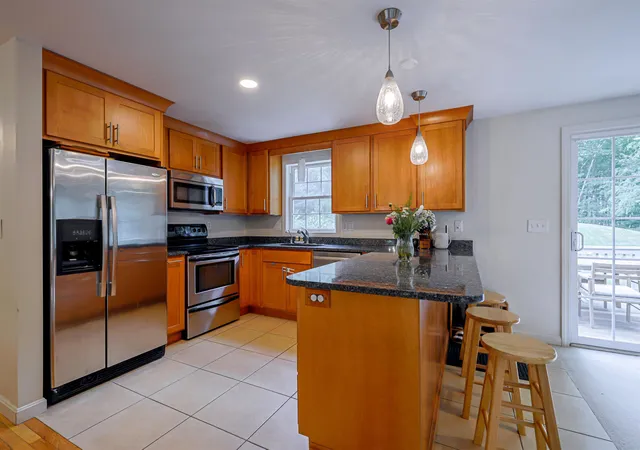 Photo 3 of Single family home for sale at 121 Birkdale Rd, Bedford, NH 03110 | MLS# 5106711 | Listing updated on 2026-10-10