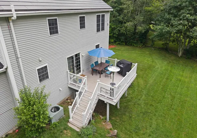 Photo 3 of Single family home for sale at 124 Olde Bridge Ln, Epping, NH 03042 | MLS# 5106719 | Listing updated on 2026-09-01