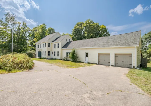 3rd image of 638 Post Rd, Greenland, NH 03840 | MLS# 5106722