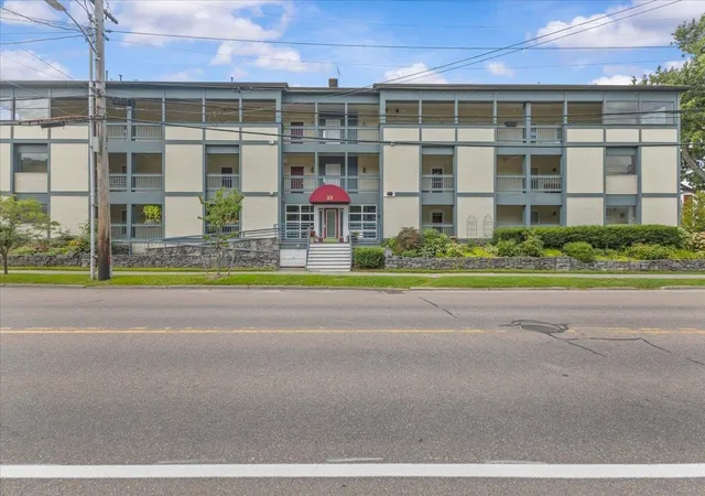 Photo 3 of Condo for sale at 33 North Ave #12, Burlington, VT 05401 | MLS# 5106727 | Listing updated on 2026-09-11