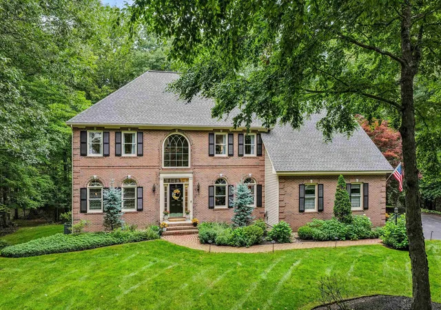1st image of 4 Newfane Rd, Bedford, NH 03110 | MLS# 5106734