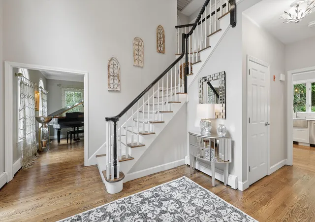 Photo 3 of Single family home for sale at 4 Newfane Rd, Bedford, NH 03110 | MLS# 5106734 | Listing updated on 2026-08-26