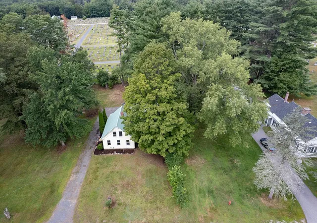 3rd image of 108 Old Church Rd, Claremont, NH 03743 | MLS# 5106737