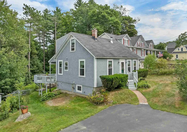 3rd image of 28 S Main St, Pittsfield, NH 03263 | MLS# 5106738