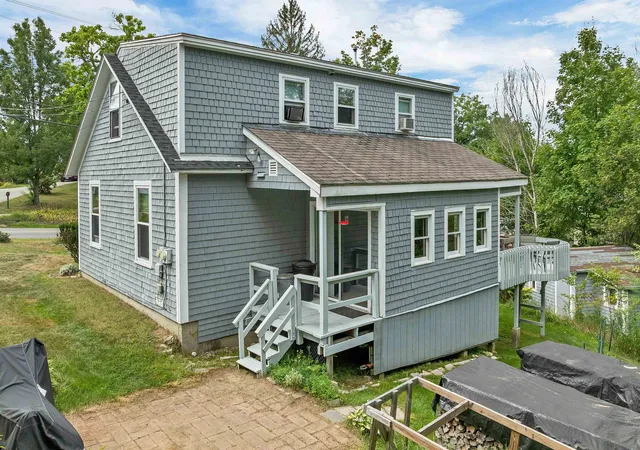 5th image of 28 S Main St, Pittsfield, NH 03263 | MLS# 5106738