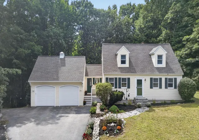 2nd image of 13 Helen Dr, Hooksett, NH 03106 | MLS# 5106751