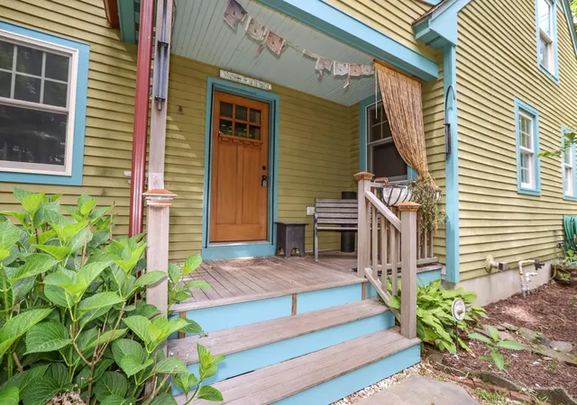 2nd image of 15 Ledge Rd, Chester, NH 03036 | MLS# 5106758