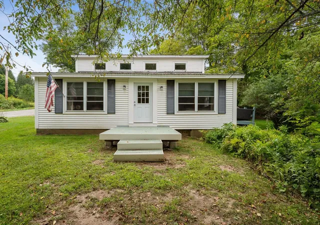 Photo 3 of Single family home for sale at 8 Krug Rd, Underhill, VT 05489 | MLS# 5106760 | Listing updated on 2026-09-24