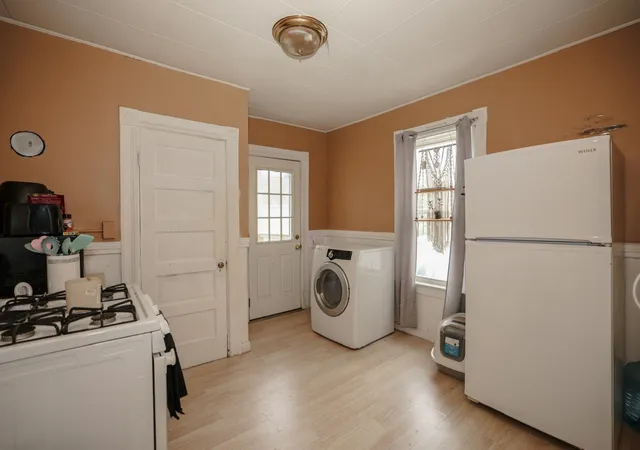 4th image of 67 Wilson St, Manchester, NH 03103 | MLS# 5106769