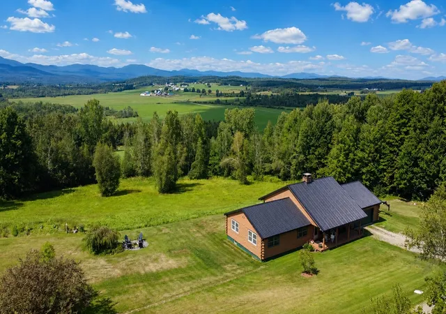 Photo 3 of Single family home for sale at 220 Kittredge Road Ext, Newport Town, VT 05857 | MLS# 5106782 | Listing updated on 2026-08-26