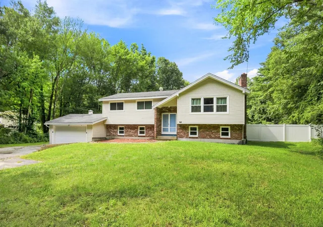 Photo 1 of Single family home for sale at 97 Rockingham Rd, Londonderry, NH 03053 | MLS# 5106791 | Listing updated on 2026-10-20