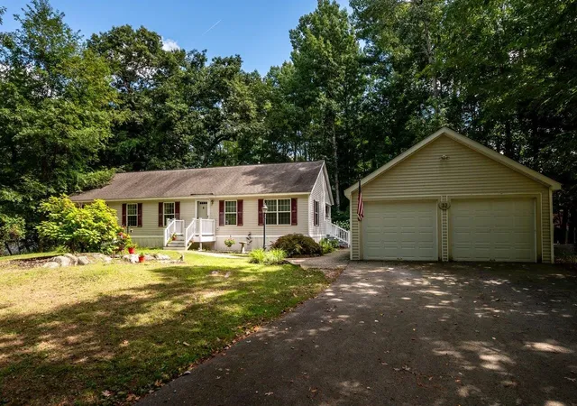 1st image of 32 Bunker Ln, Madbury, NH 03823 | MLS# 5106794