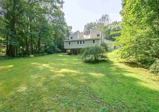 2nd image of 23 Beechwood Rd, Hudson, NH 03051 | MLS# 5106798