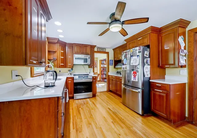 4th image of 23 Beechwood Rd, Hudson, NH 03051 | MLS# 5106798