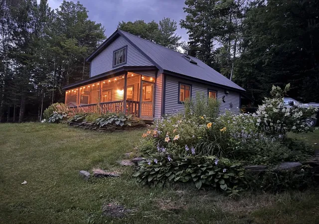 Single family home for sale at 70 Tamarack St, Warren, VT 05674 | MLS# 5106800