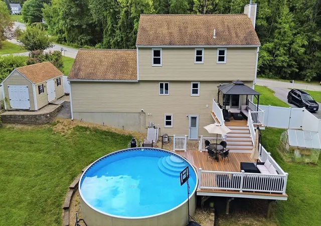 Photo 2 of Sale Pending at 25 St Anthony Dr, Hudson, NH 03051 | MLS# 5106802 | Listing updated on 2026-09-01