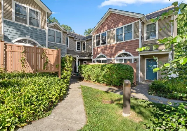 Condo for sale at 602 North Ave #16, Burlington, VT 05478 | MLS# 5106804