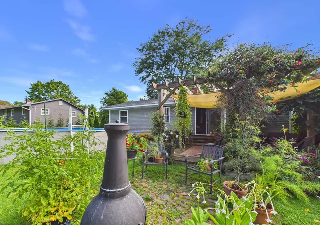 Photo 3 of Single family home for sale at 4 Newport Dr, Rutland City, VT 05701 | MLS# 5106807 | Listing updated on 2026-08-30
