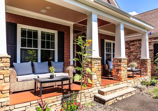 Photo 3 of Single family home for sale at 6 Rosewood St, Windham, NH 03087 | MLS# 5106815 | Listing updated on 2026-10-06