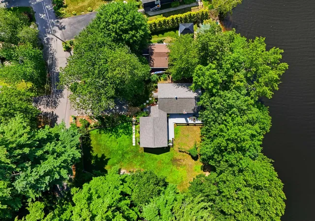 Photo 2 of Single family home for sale at 49 Millville Cir, Salem, NH 03079 | MLS# 5106817 | Listing updated on 2026-09-02