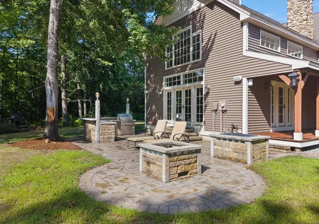 4th image of 42 Moose Point Dr, Dunbarton, NH 03046 | MLS# 5106820