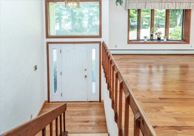 Photo 3 of Single family home for sale at 69 Peaslee Rd, Merrimack, NH 03054 | MLS# 5106826 | Listing updated on 2026-09-13