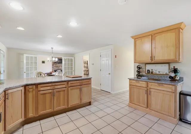 3rd image of 8 Lavoie Wy, Somersworth, NH 03878 | MLS# 5106829