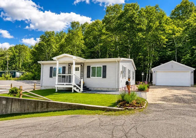 1st image of 466 Rockingham St, Berlin, NH 03570 | MLS# 5106835