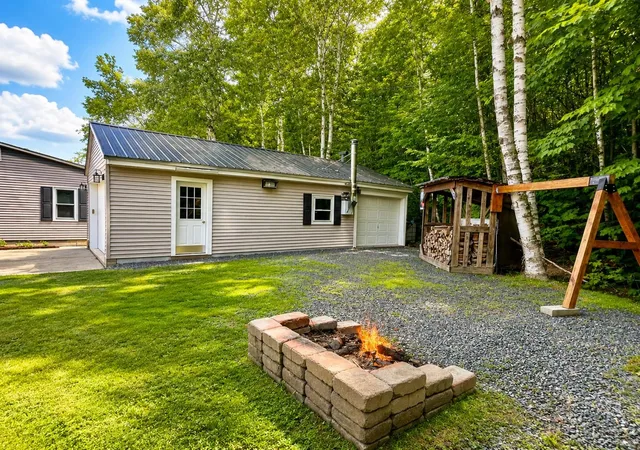 4th image of 466 Rockingham St, Berlin, NH 03570 | MLS# 5106835