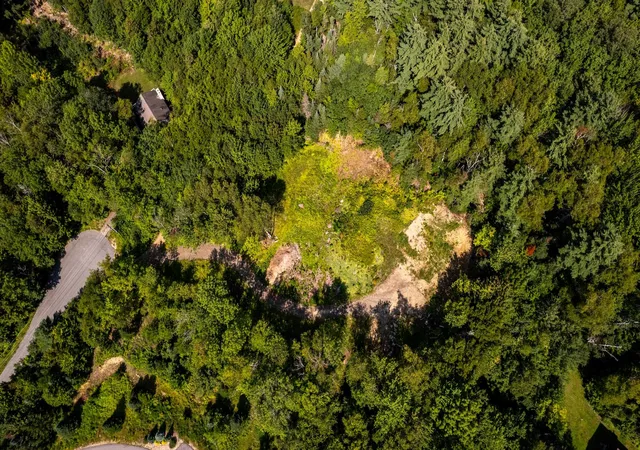 Photo 4 of Sale Pending at 54 Lower Highlands Rd, Jackson, NH 03846 | MLS# 5106839 | Listing updated on 2026-09-07