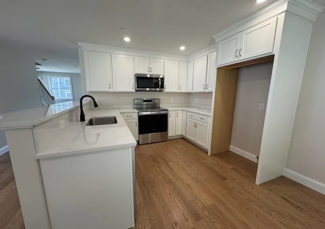 2nd image of 81 Kearsarge Ln, Tilton, NH 03276 | MLS# 5106845