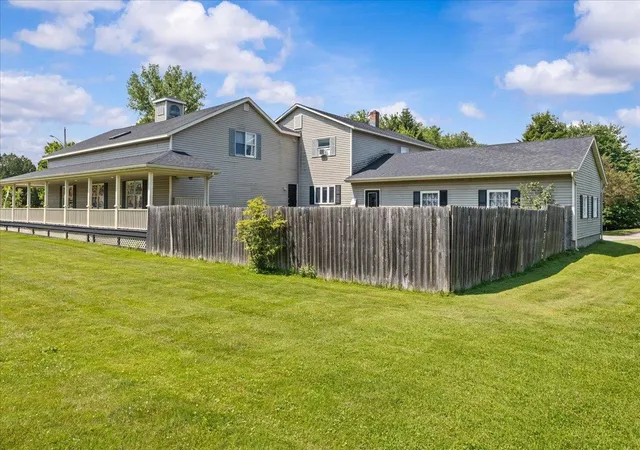 Photo 4 of Multi family home for sale at 14 Sunset Dr, Waterbury, VT 05677 | MLS# 5106848 | Listing updated on 2026-08-27