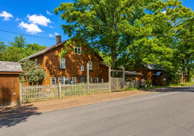 Photo 3 of Single family home for sale at 212 Thrall Rd, Poultney, VT 05701 | MLS# 5106850 | Listing updated on 2026-09-03