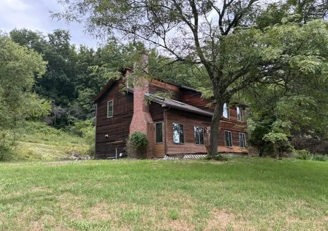 Photo 2 of Single family home for sale at 735 Granger Hollow Rd, Shaftsbury, VT 05257 | MLS# 5106851 | Listing updated on 2026-09-08