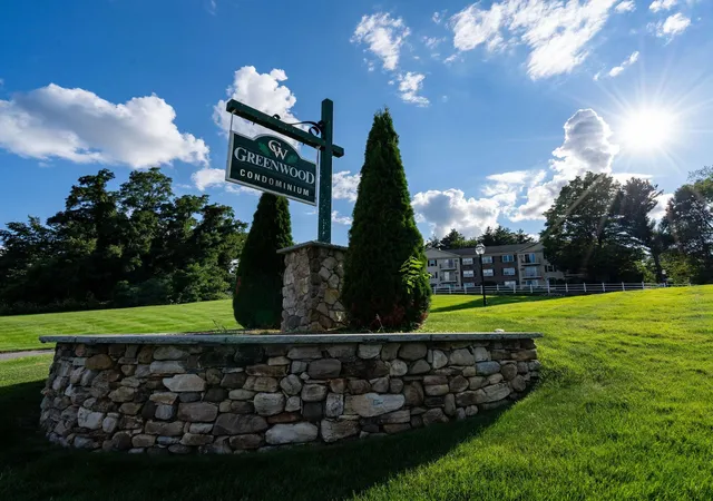 2nd image of 6 Autumn Leaf Dr #18, Nashua, NH 03060 | MLS# 5106856
