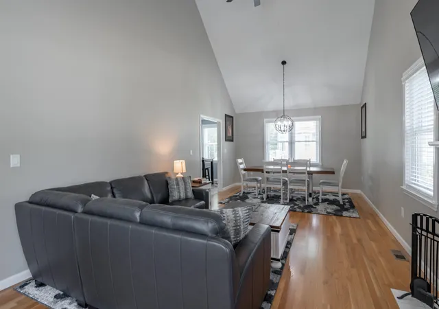 3rd image of 3 Honeysuckle Ct #29, Nashua, NH 03063 | MLS# 5106859