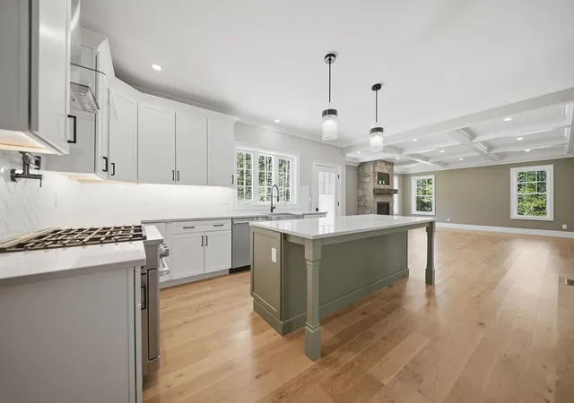 4th image of 109 Crowley Rd, Chester, NH 03036 | MLS# 5106863