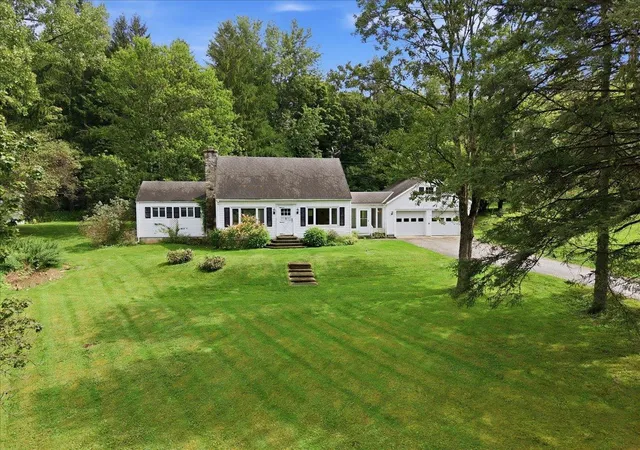 Photo 1 of Single family home for sale at 57 Paran Rd, Shaftsbury, VT 05262 | MLS# 5106873 | Listing updated on 2026-09-04