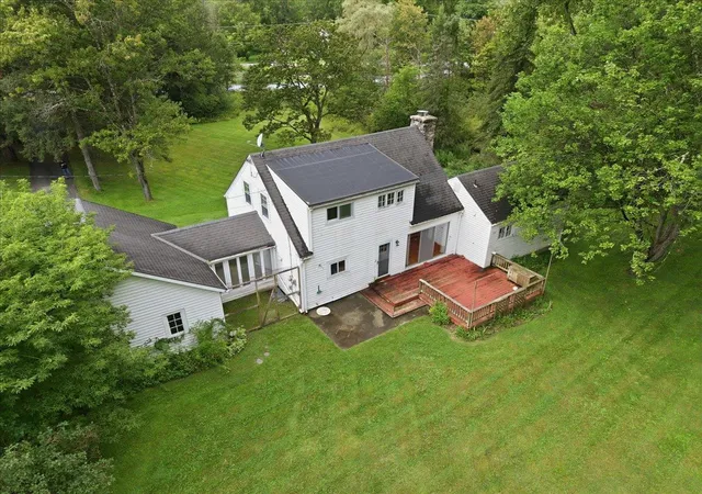 Photo 2 of Single family home for sale at 57 Paran Rd, Shaftsbury, VT 05262 | MLS# 5106873 | Listing updated on 2026-09-04