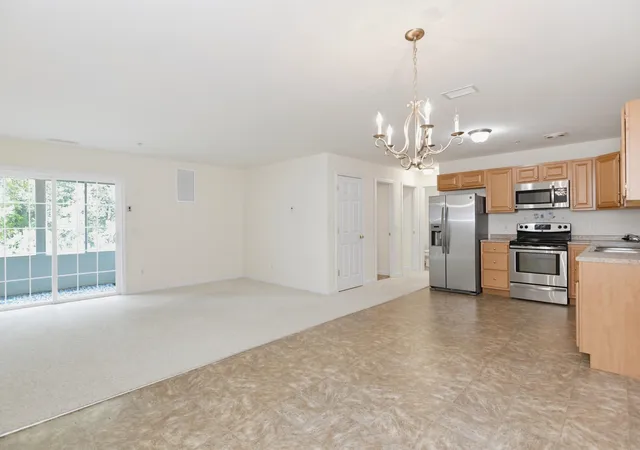 4th image of 65 Fordway Ext #3108, Derry, NH 03038 | MLS# 5106875