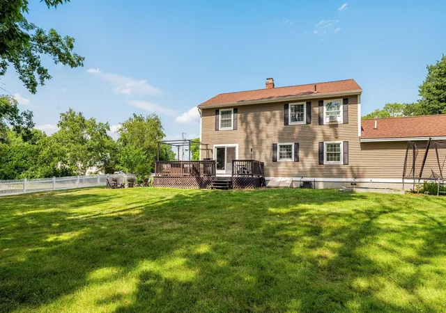2nd image of 24 Sanderson Rd, Greenland, NH 03840 | MLS# 5106877